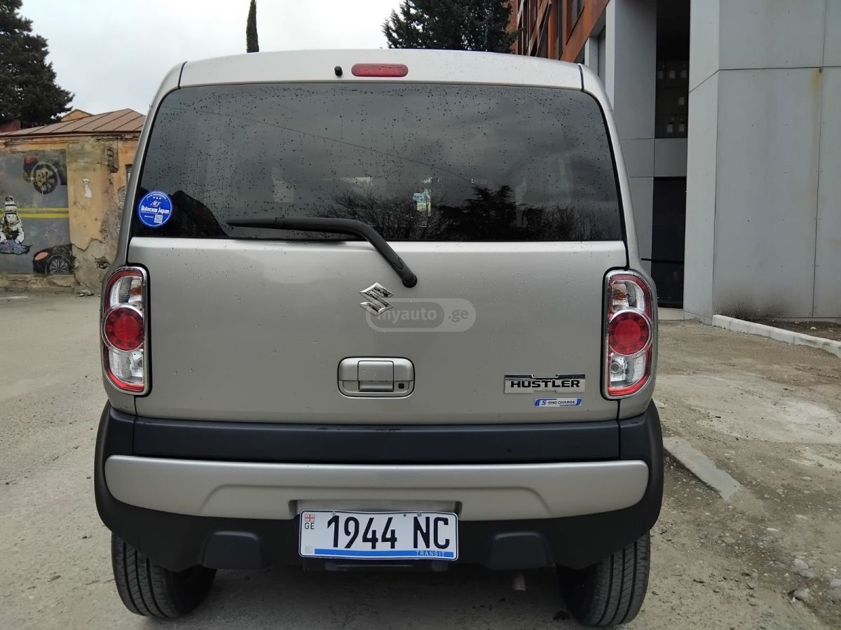 Suzuki Hustler - фото 5