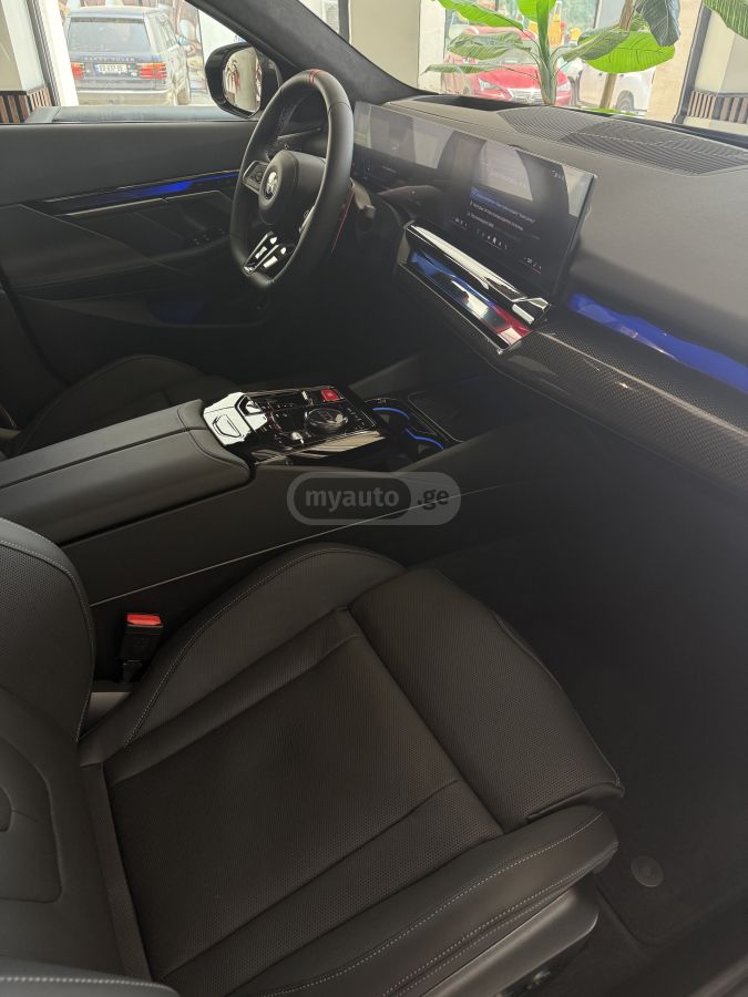 BMW M5 2025 — миниатюра 12