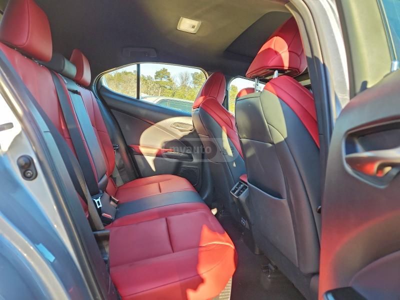 Lexus Base 4dr All-Wheel Drive CVT — миниатюра 11