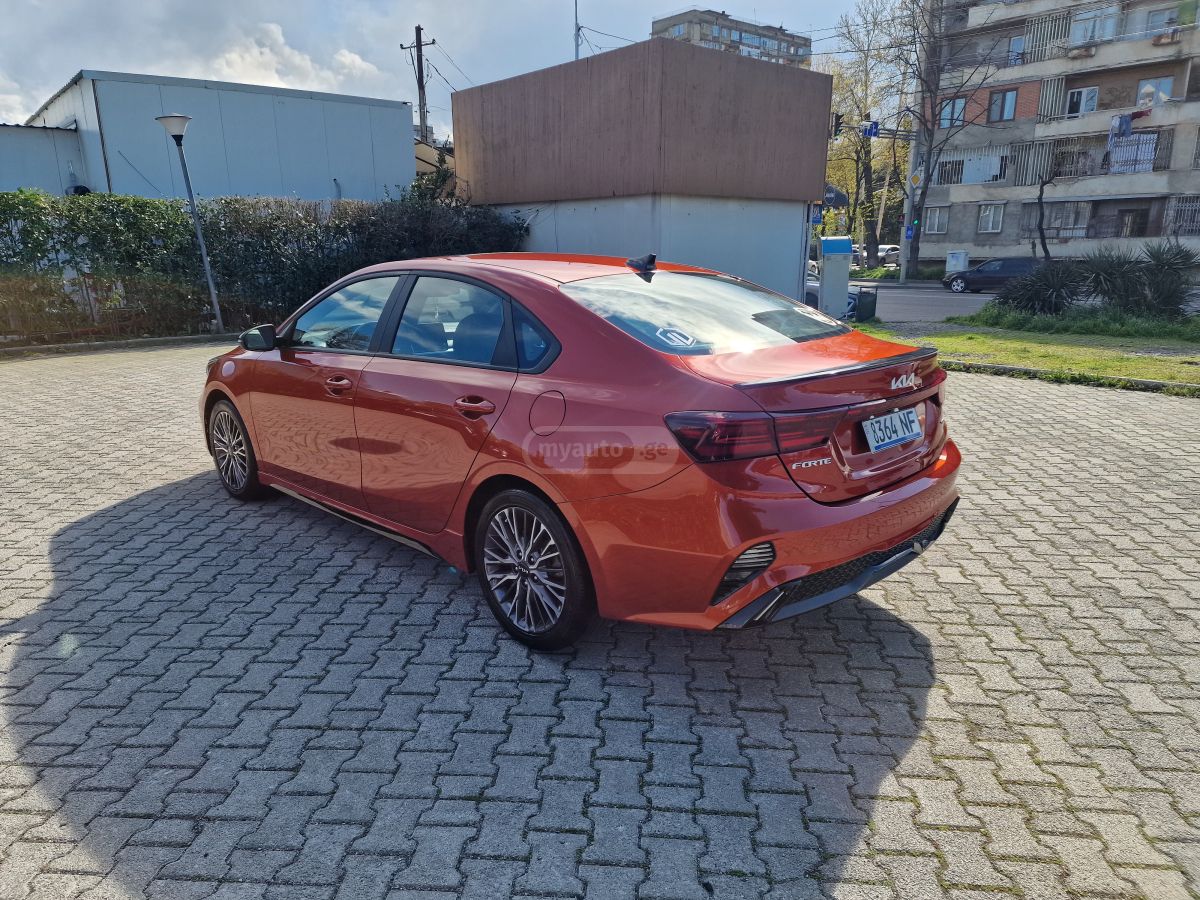 Kia Forte - фото 8