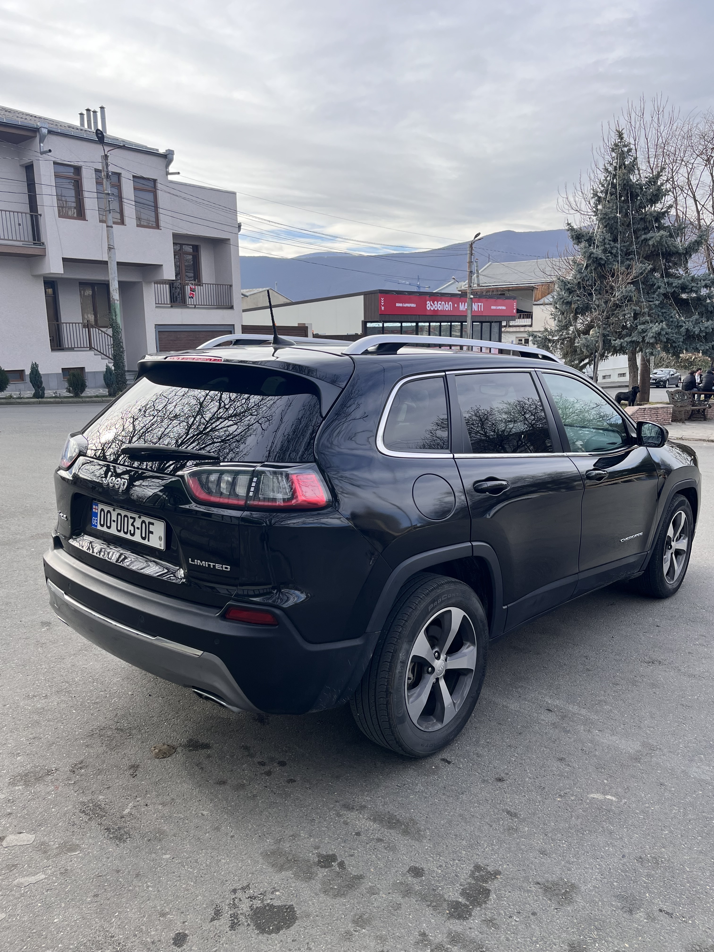 Jeep Cherokee - фото 5