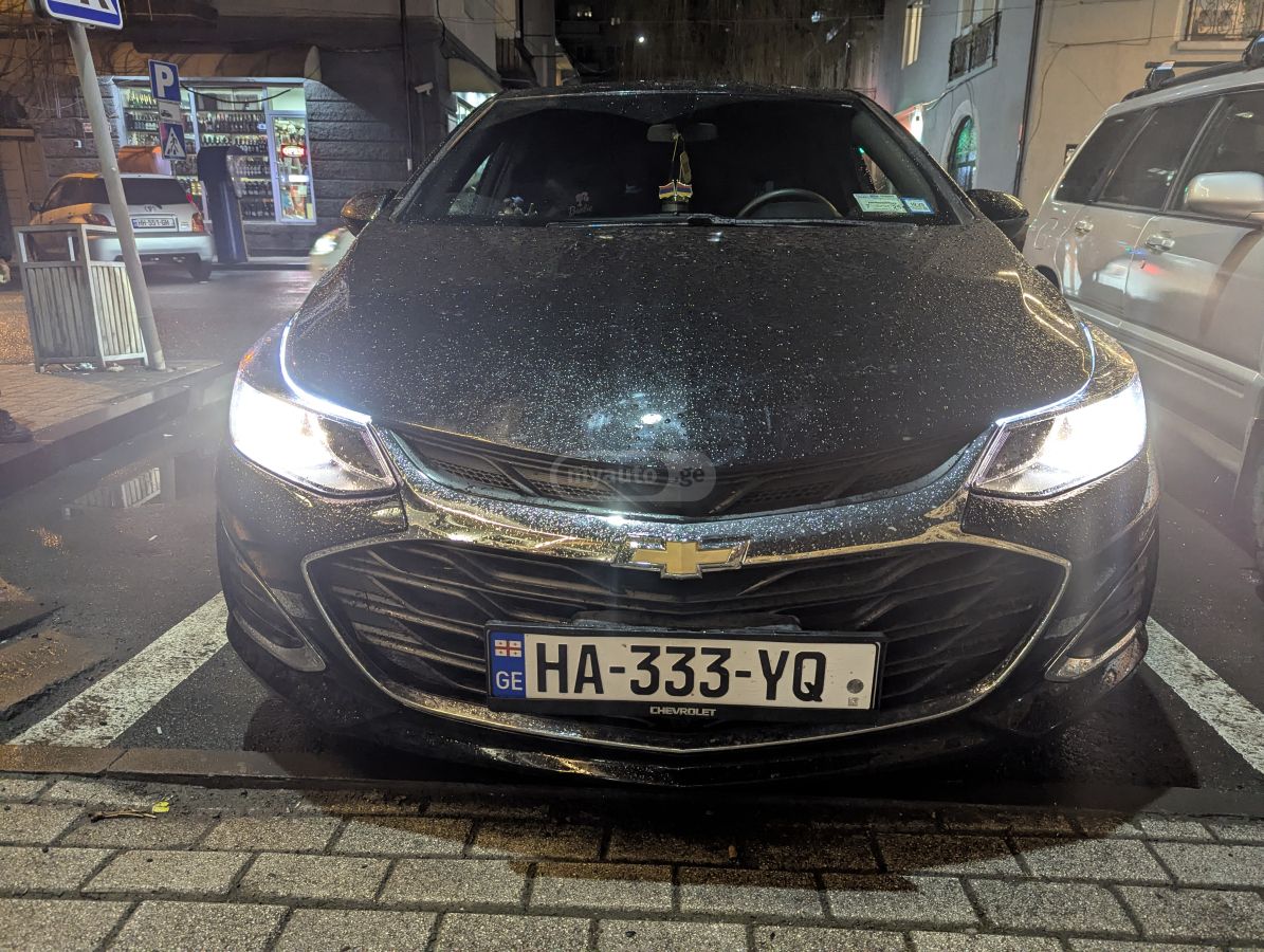 Chevrolet Cruze - фото 1