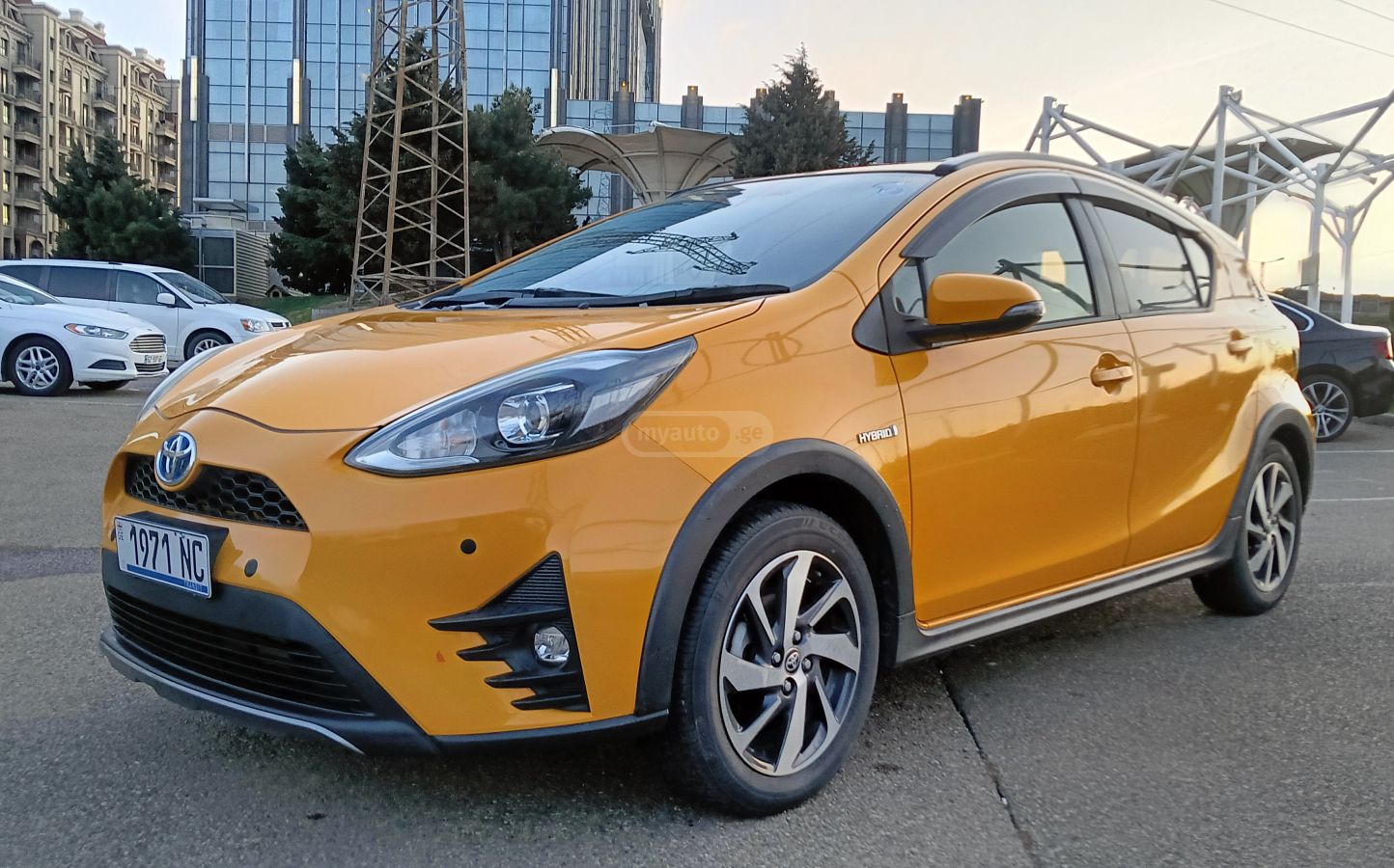 Toyota Aqua - фото 4