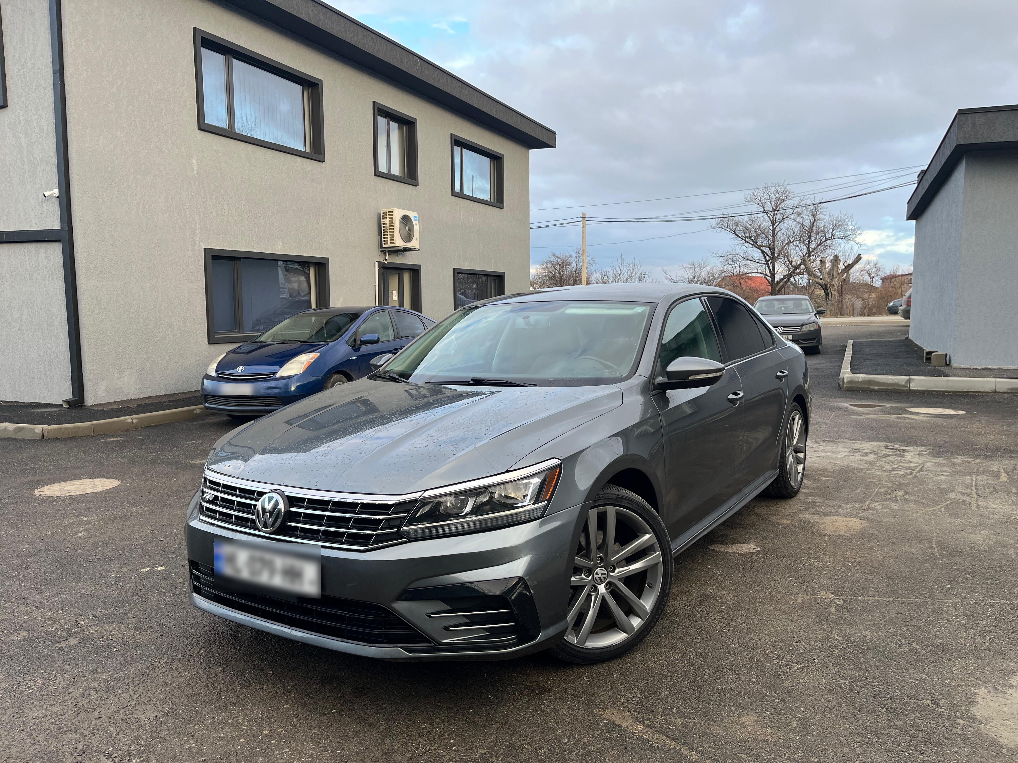 Volkswagen Passat - фото 4