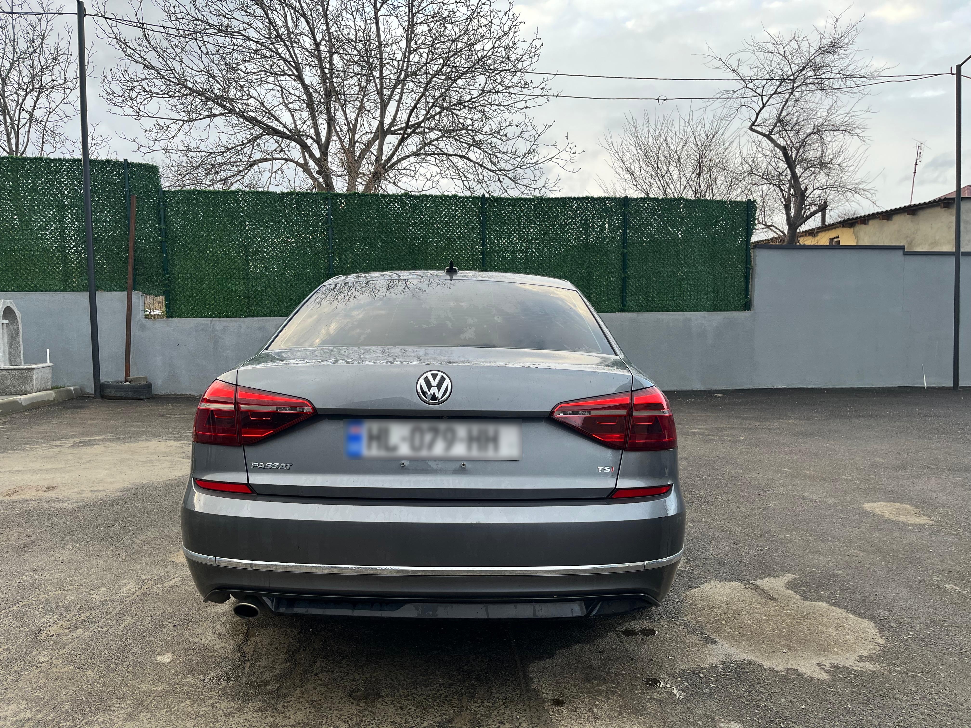 Volkswagen Passat - фото 6