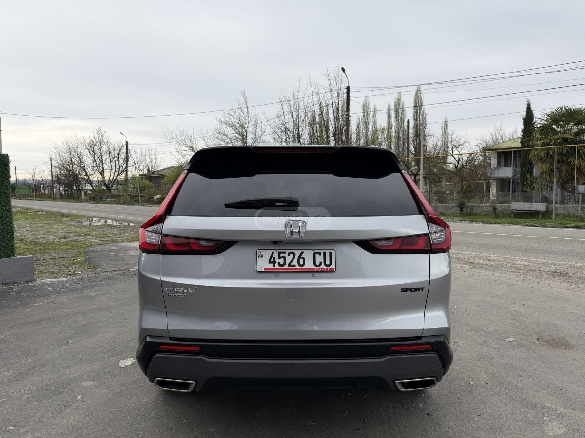 Honda CR-V - фото 8