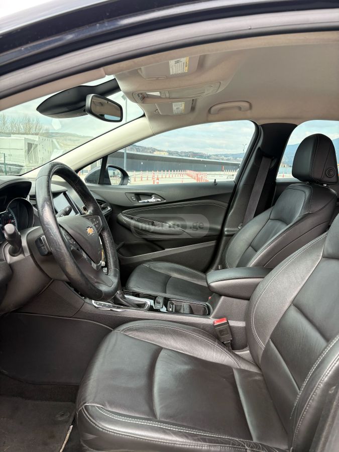 Chevrolet Cruze - фото 11