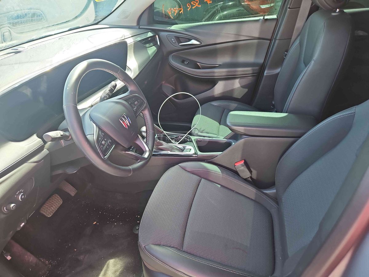 Buick Encore - фото 10