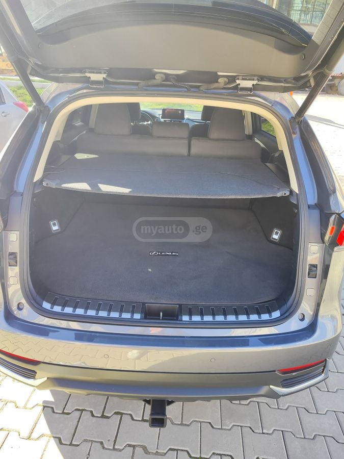 Lexus NX 300 - фото 8