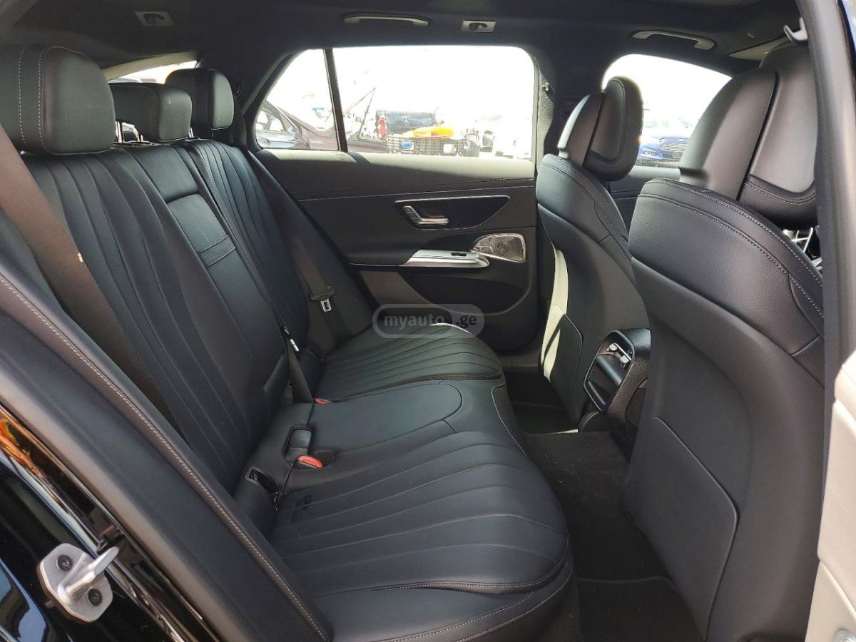 Mercedes-Benz E 450 2025 — миниатюра 9