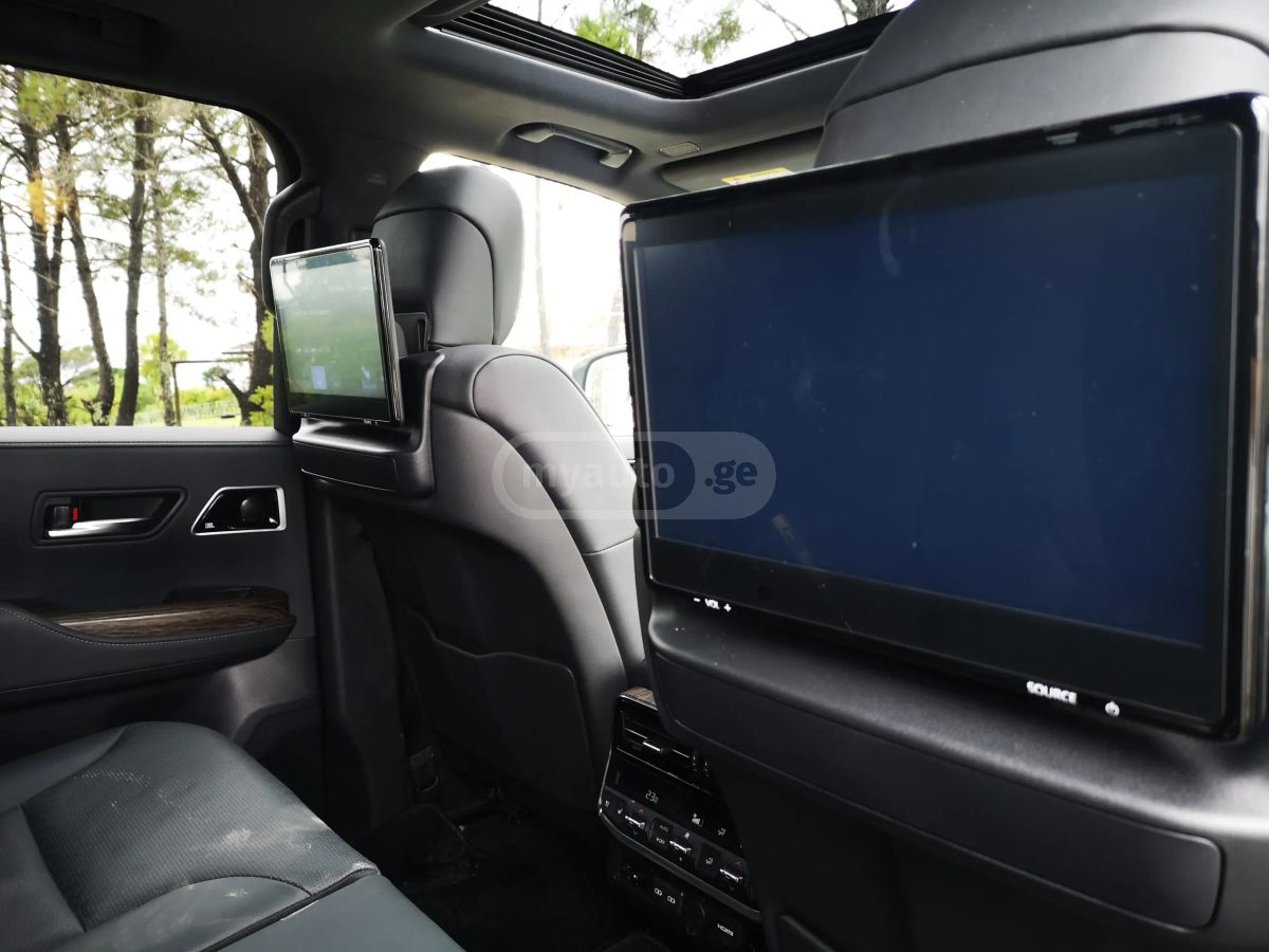 Toyota 300 GR-SPORT — миниатюра 8