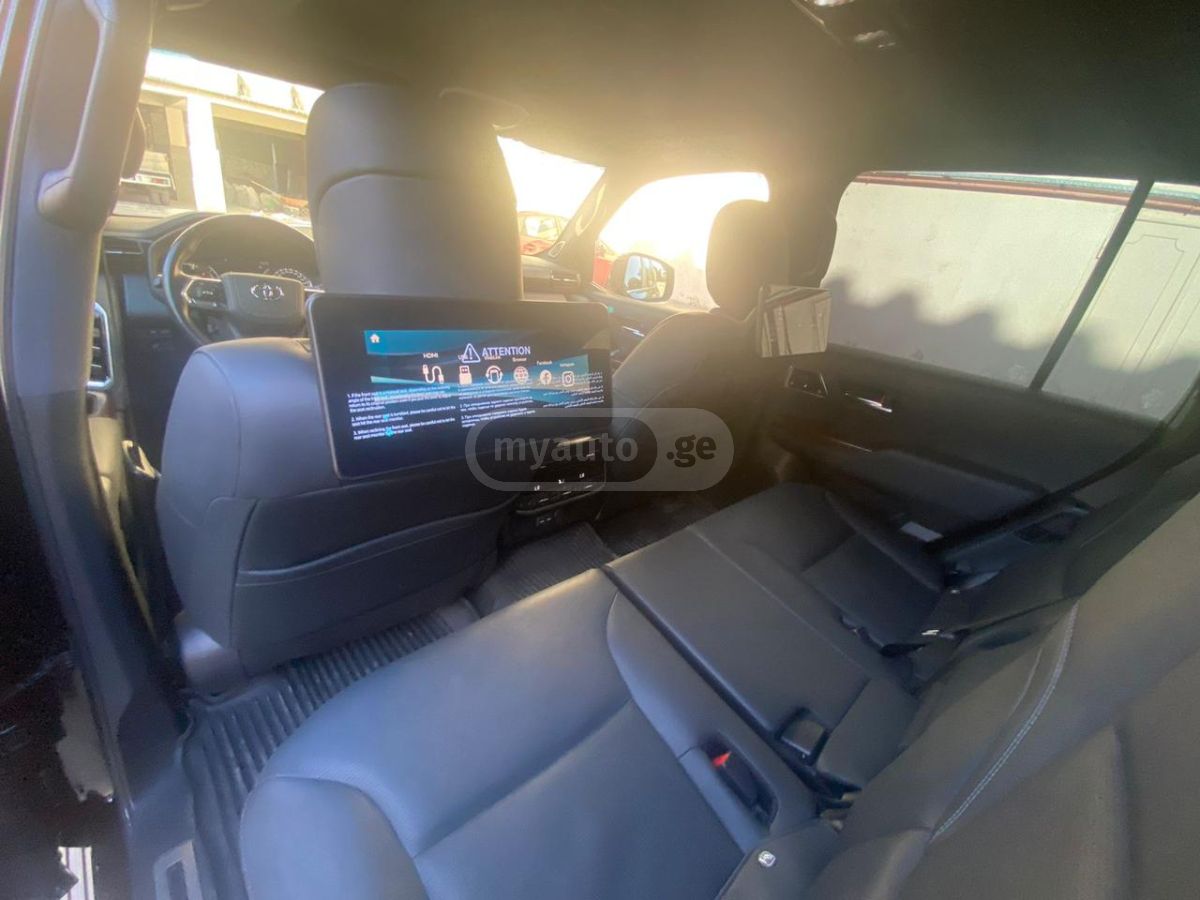 Toyota 300 GR-SPORT — миниатюра 9