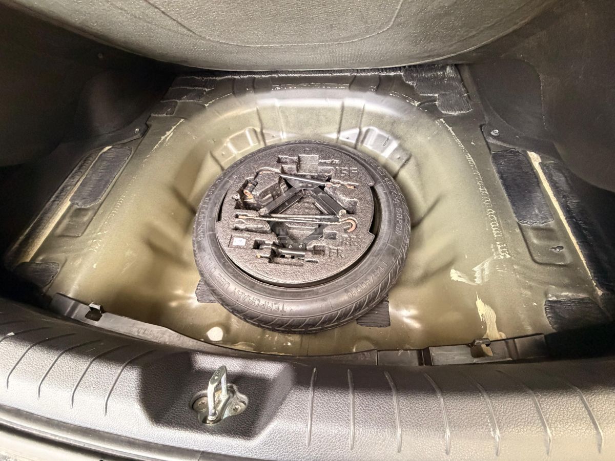 Kia K5 - фото 11