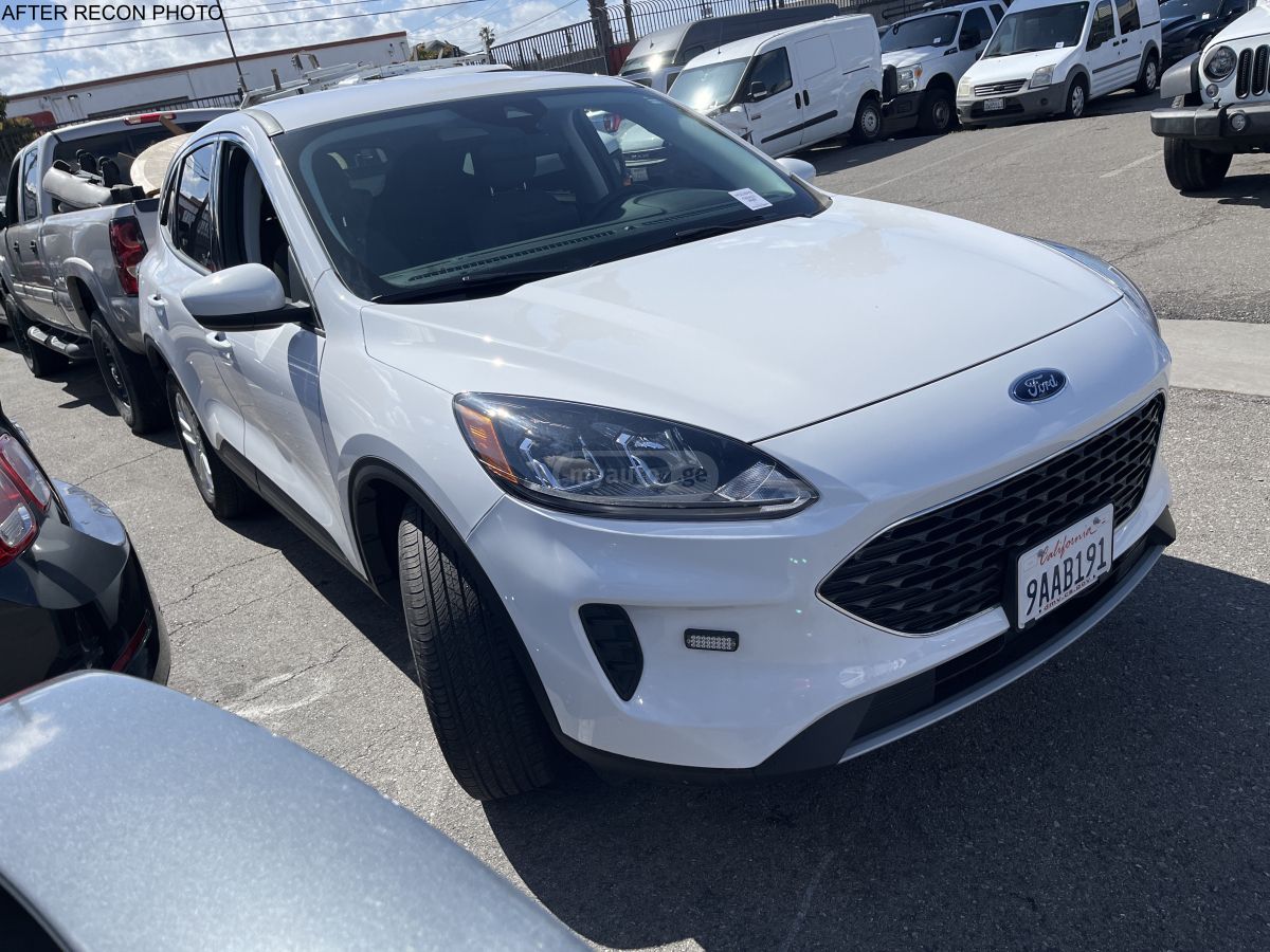 Ford Escape - фото 1