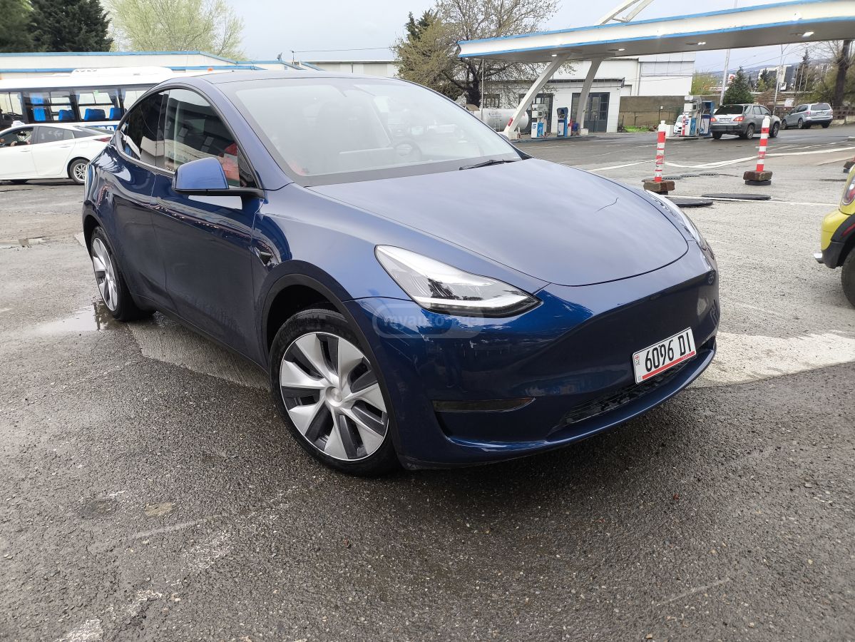 Tesla Model Y - фото 4