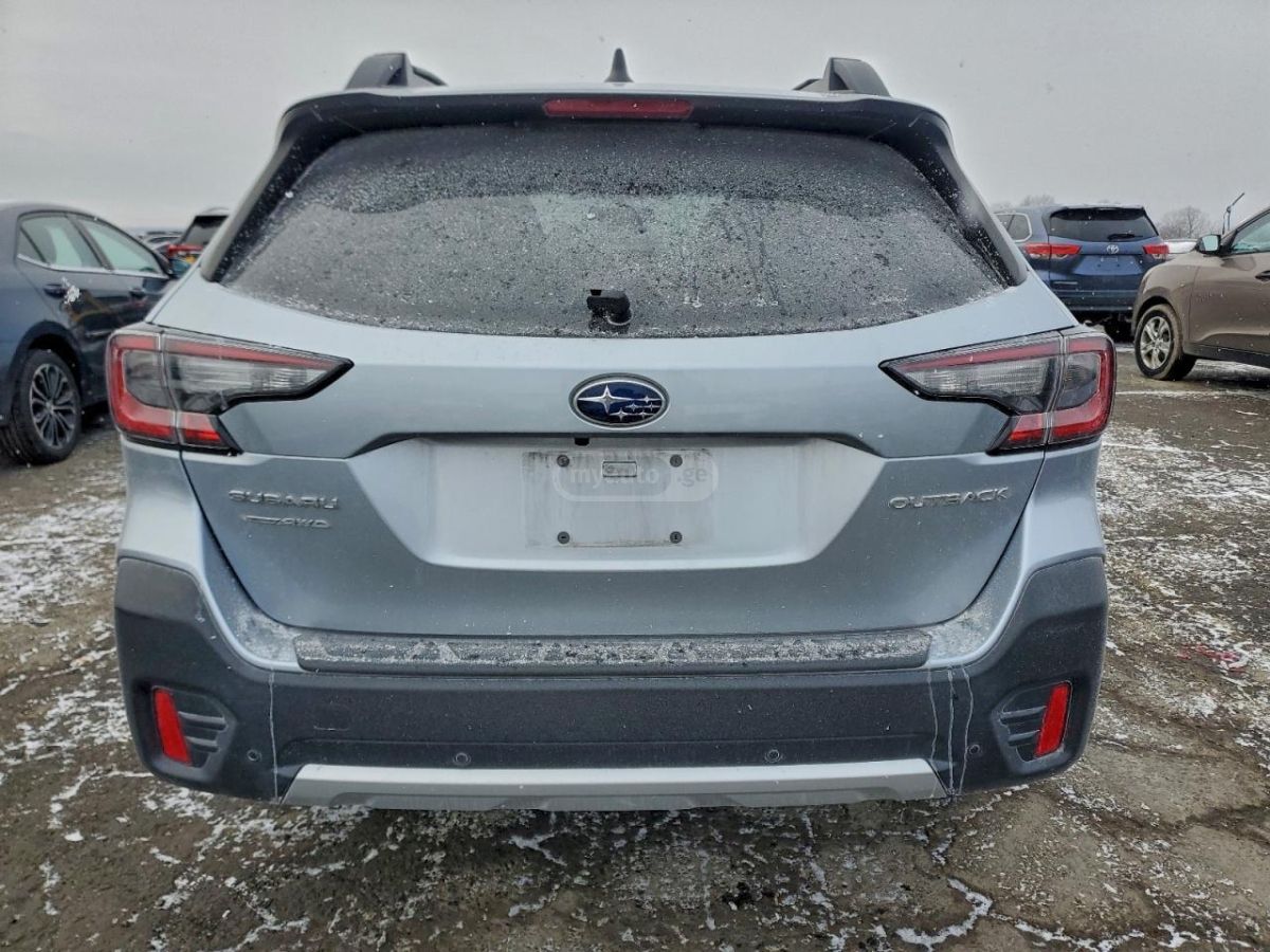 Subaru Outback - фото 3