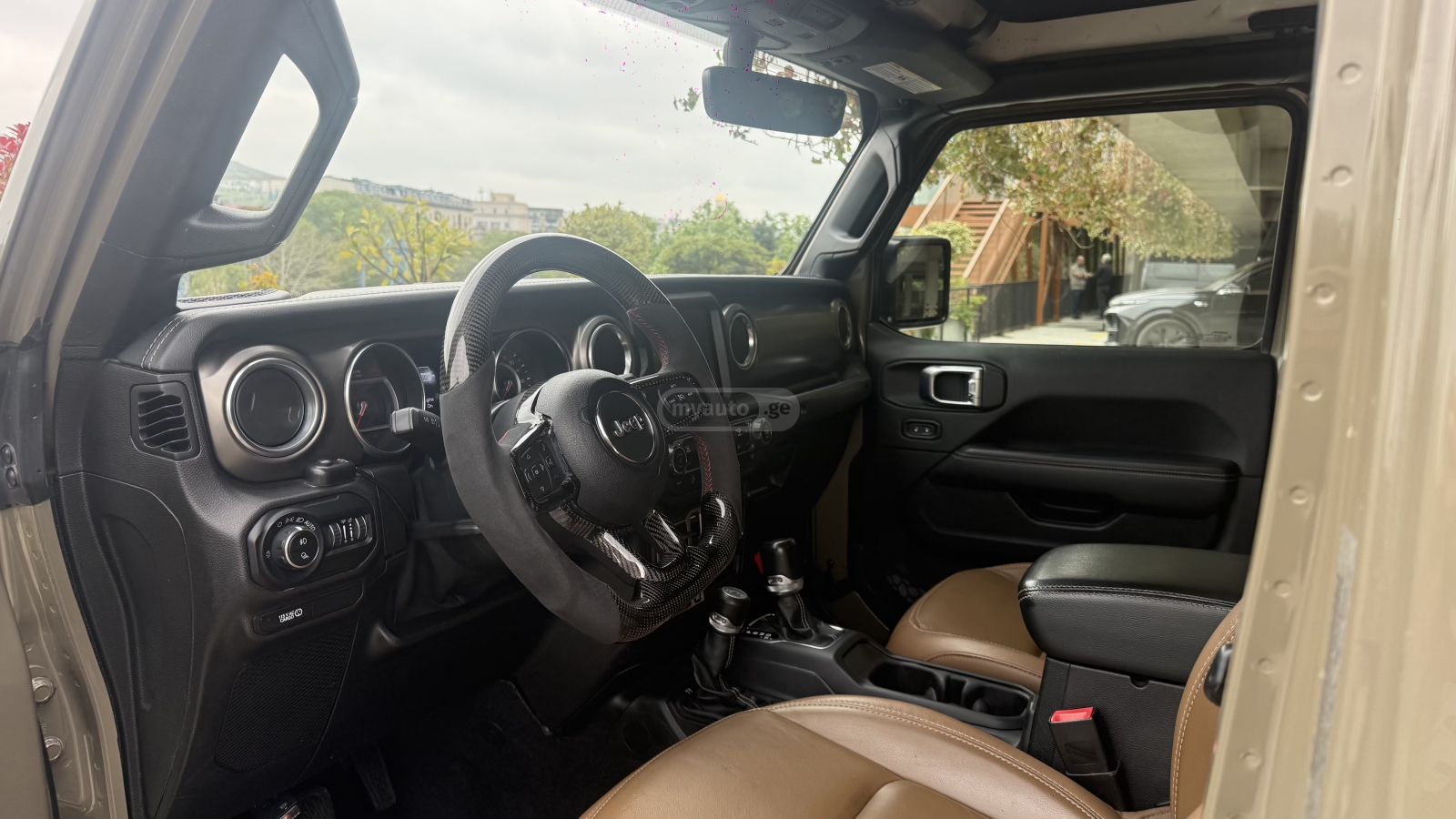 Jeep Wrangler - фото 10