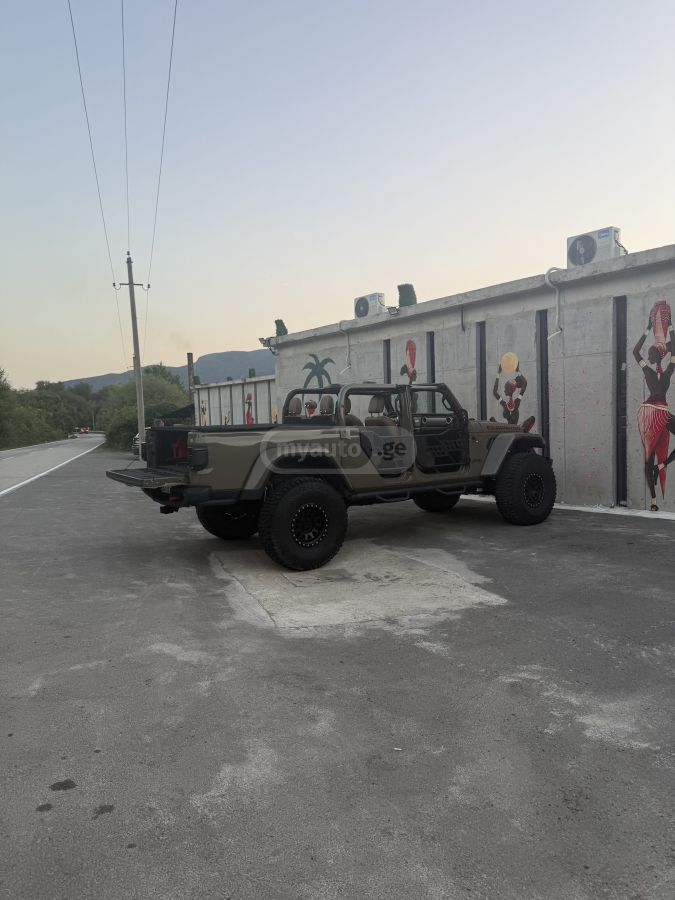 Jeep Wrangler - фото 13