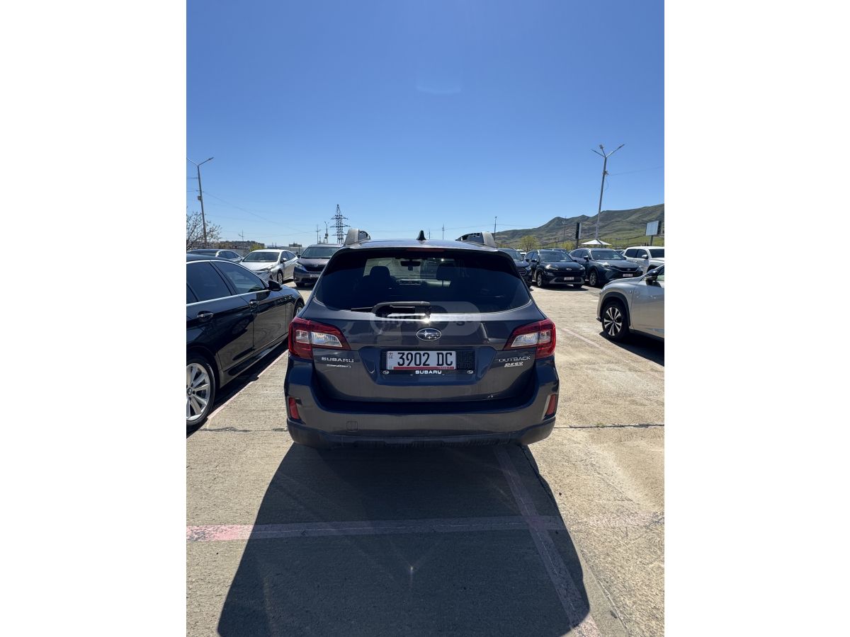 Subaru Outback - фото 2