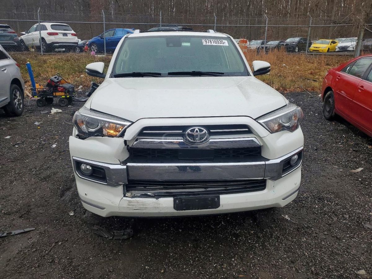 Toyota 4 Runner - фото 5