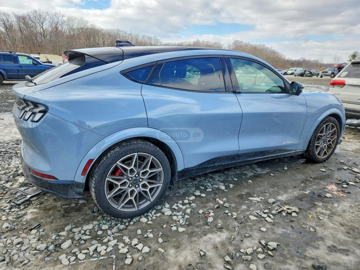 Ford MACH-E GT — миниатюра 3