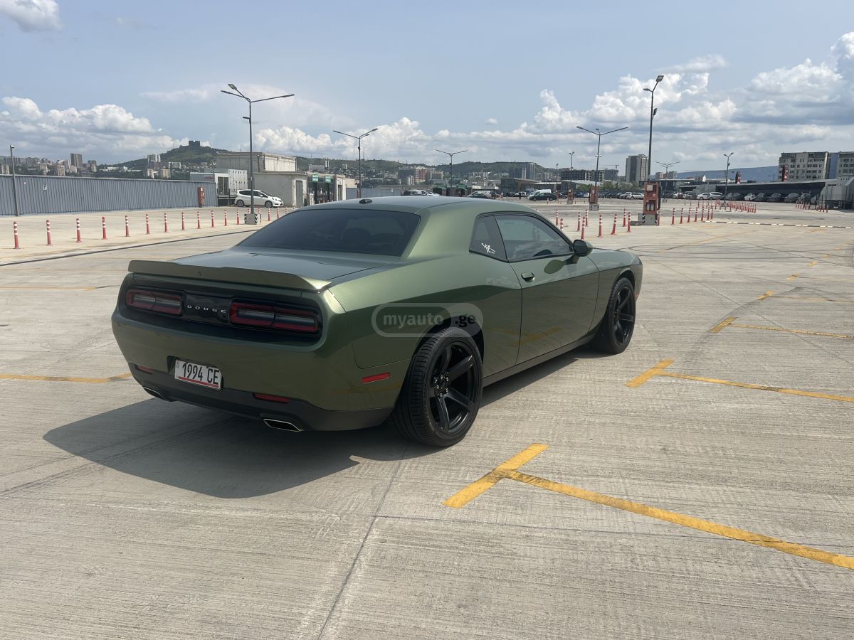 Dodge Challenger - фото 3