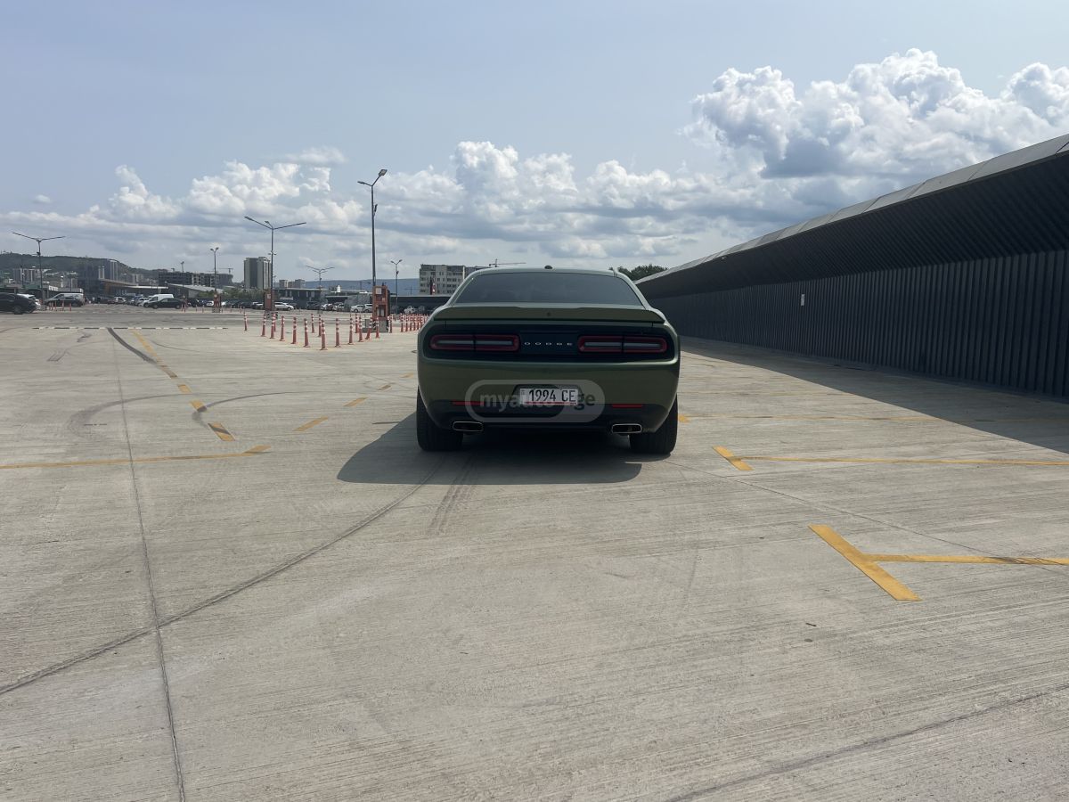 Dodge Challenger - фото 4