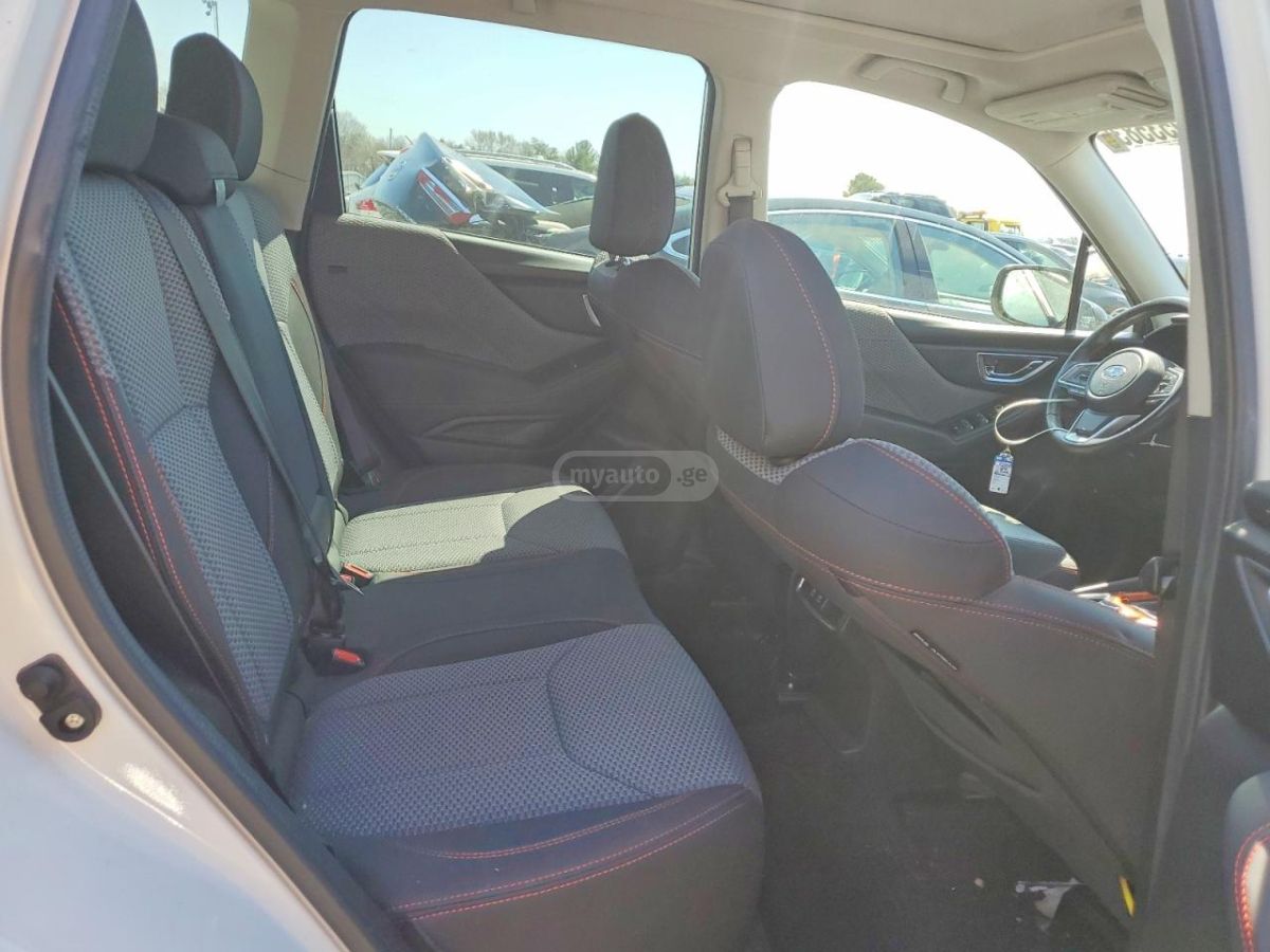 Subaru Forester - фото 11