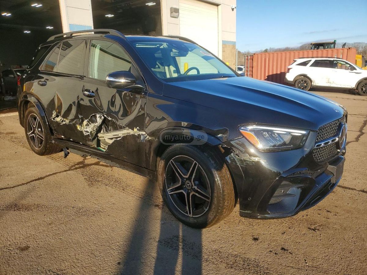 Mercedes-Benz GLE 350 - фото 3