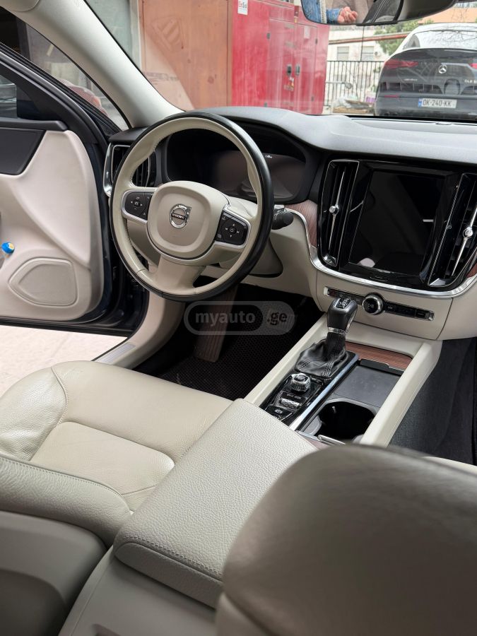 Volvo S 60 - фото 7