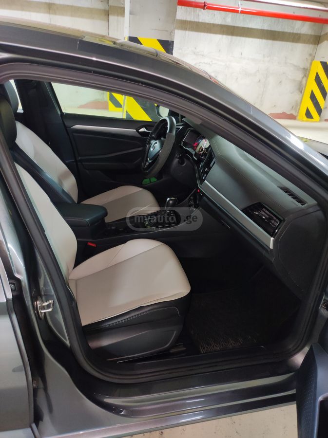 Volkswagen Jetta - фото 11