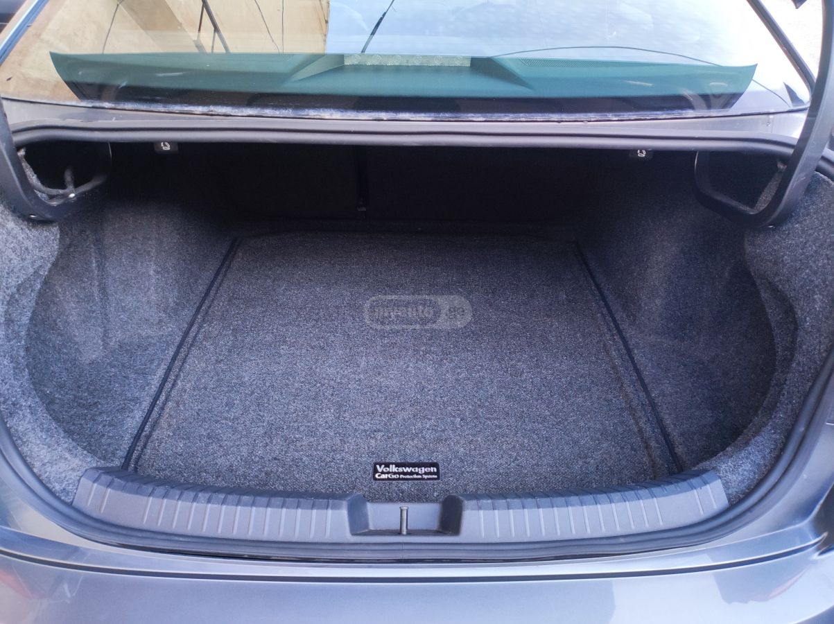 Volkswagen Jetta - фото 13