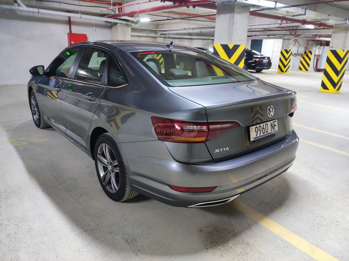 Volkswagen Jetta - фото 5