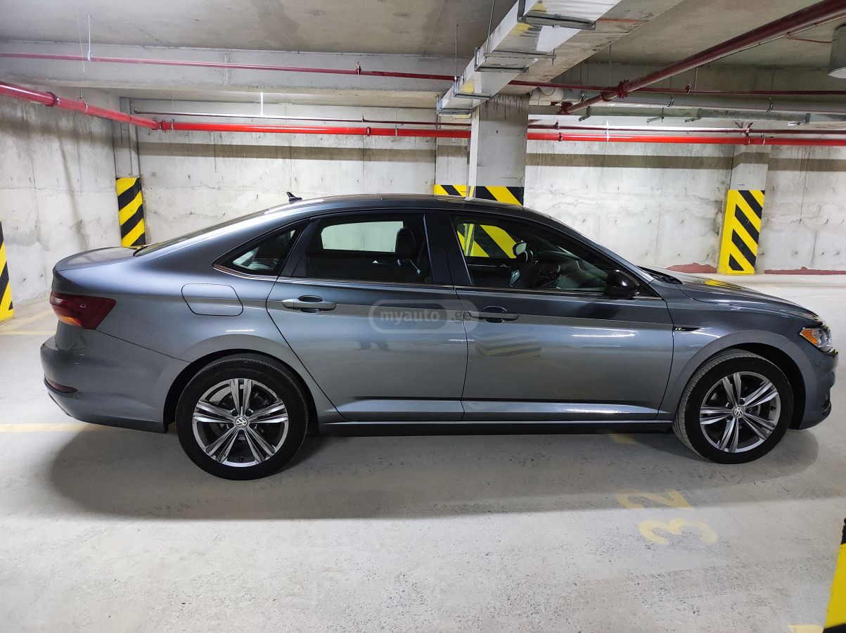 Volkswagen Jetta - фото 8