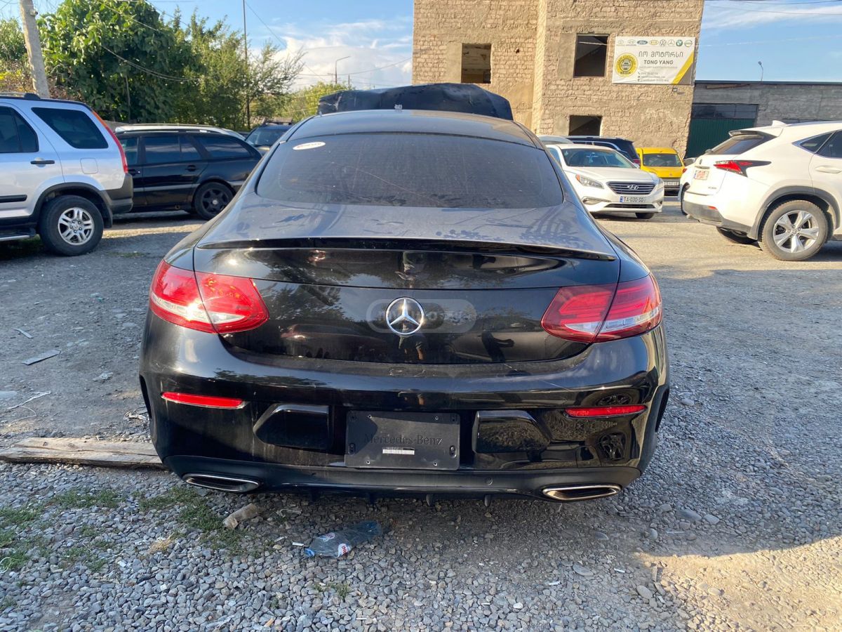 Mercedes-Benz C 300 - фото 11