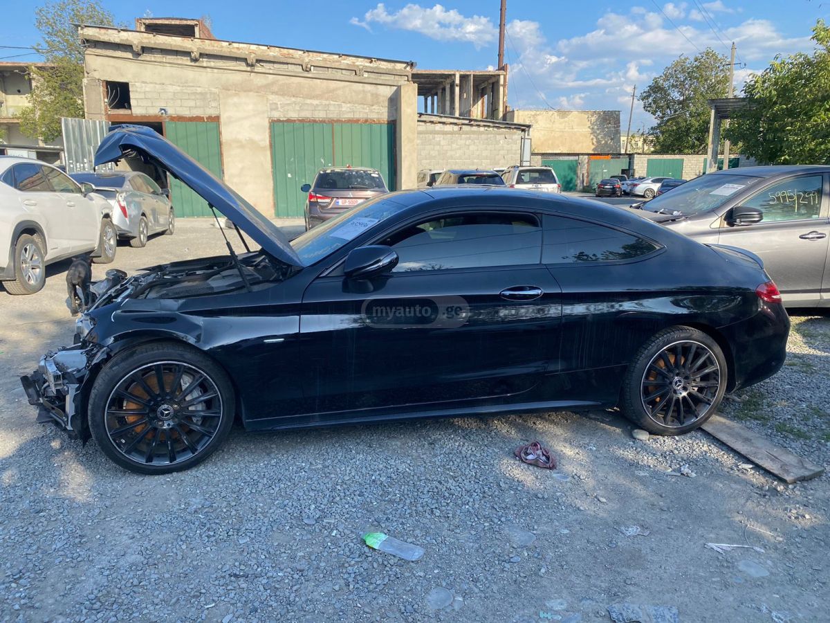 Mercedes-Benz C 300 - фото 9