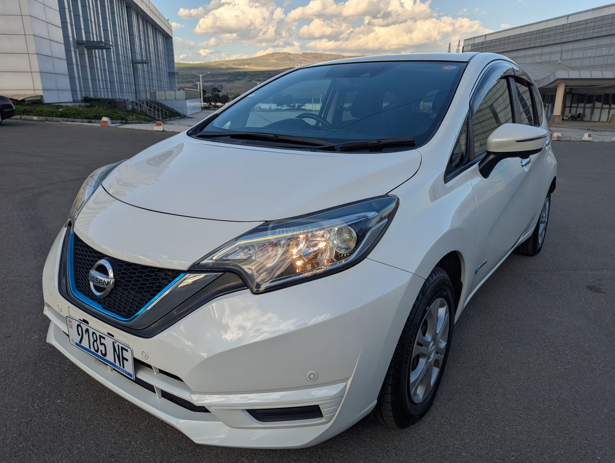 Nissan Note - фото 1