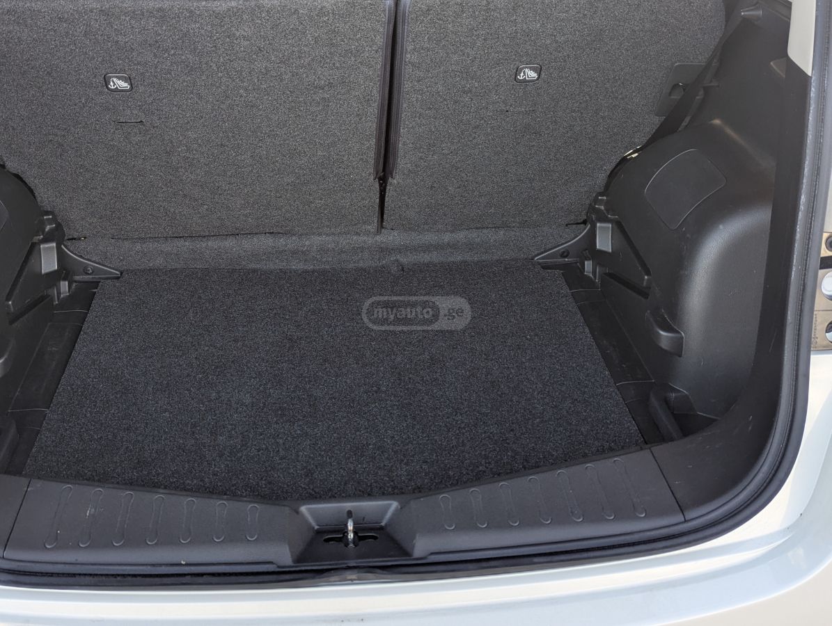 Nissan Note - фото 11