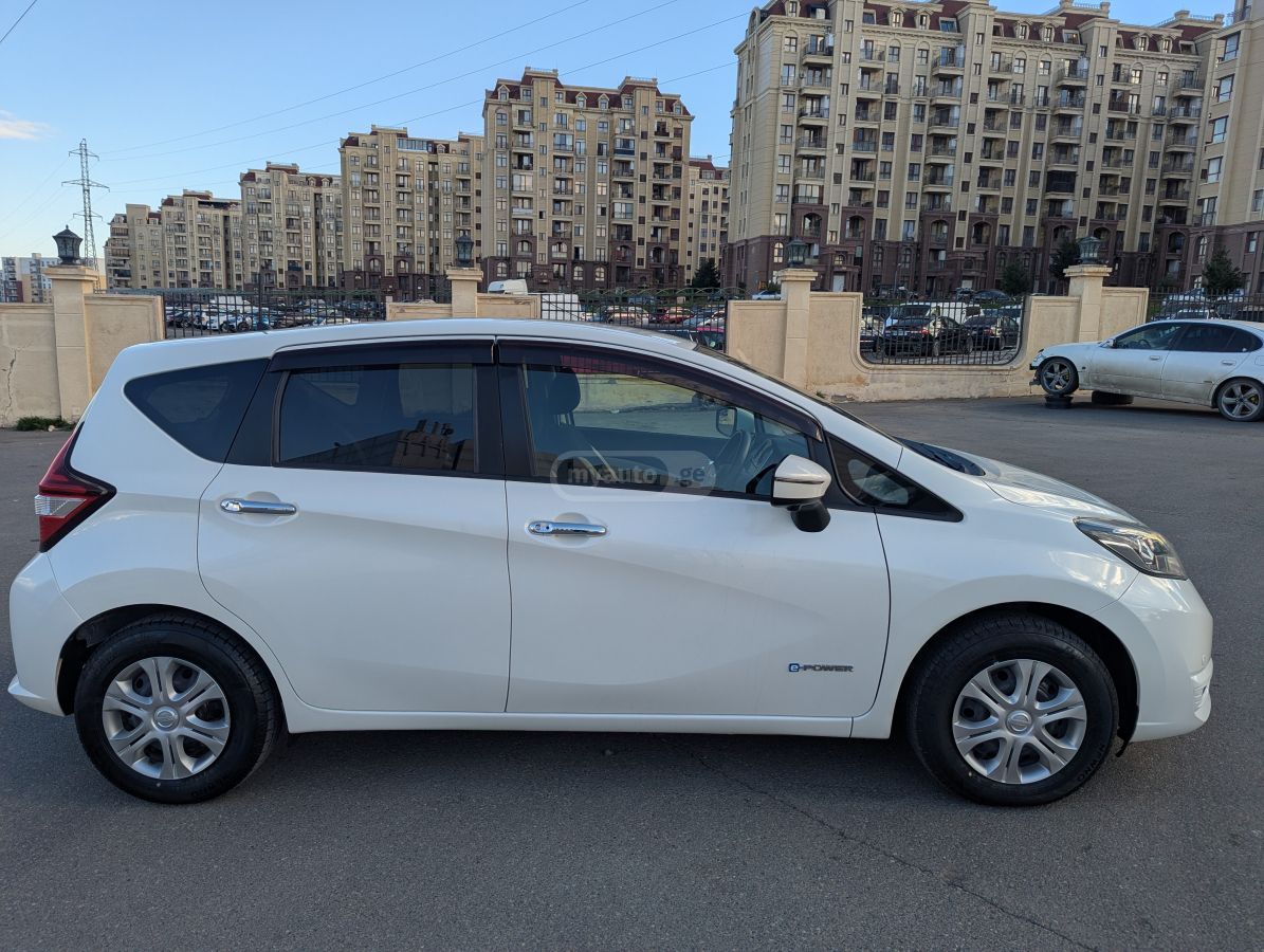 Nissan Note - фото 4