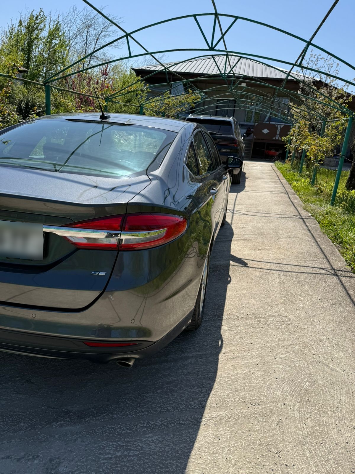 Ford Fusion - фото 7