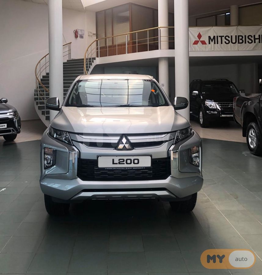 MITSUBISHI L 200 2020