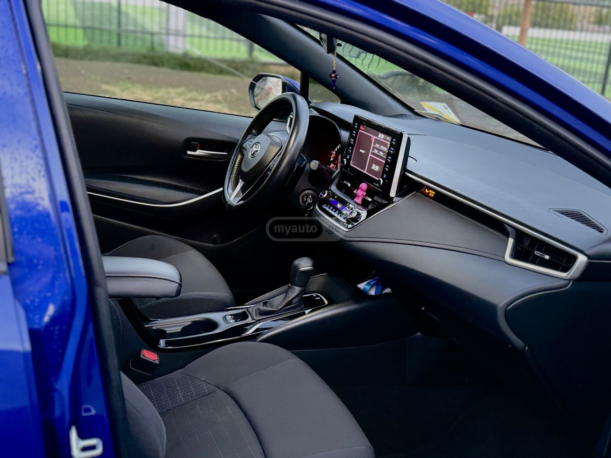 Toyota Corolla - фото 3