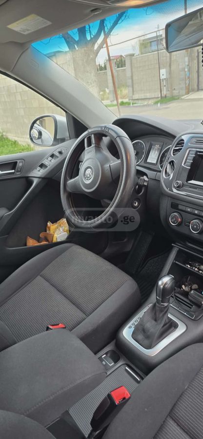 Volkswagen Tiguan - фото 10
