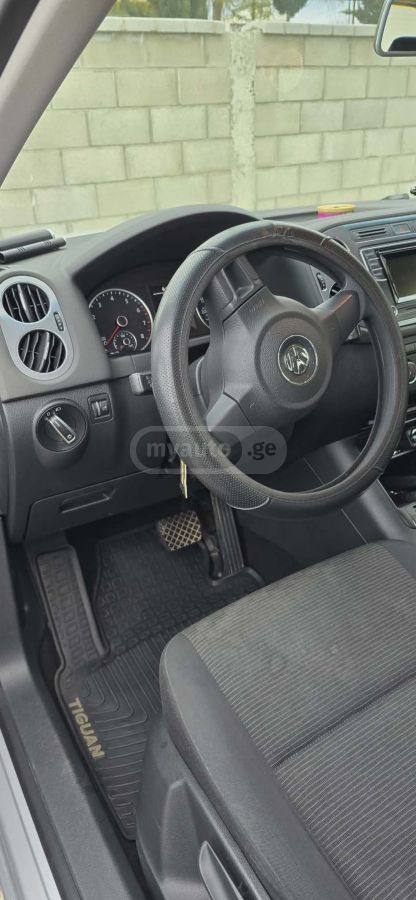Volkswagen Tiguan - фото 14