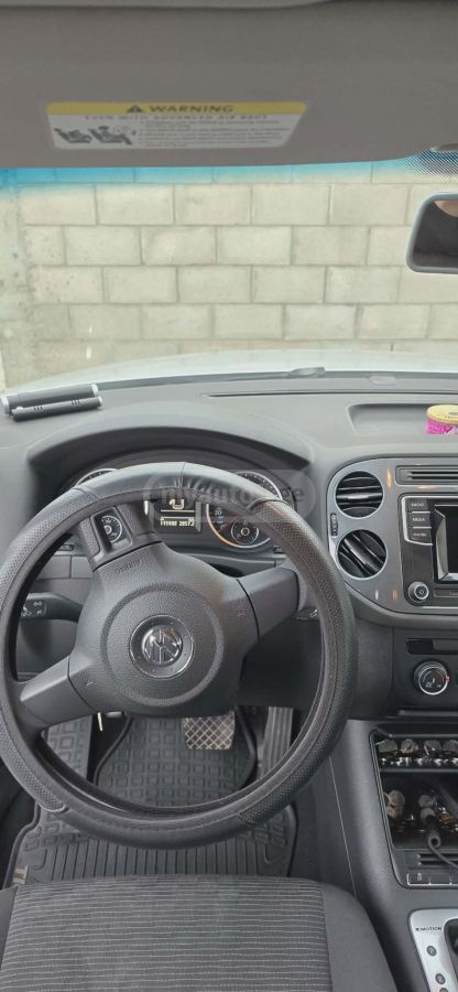 Volkswagen Tiguan - фото 2