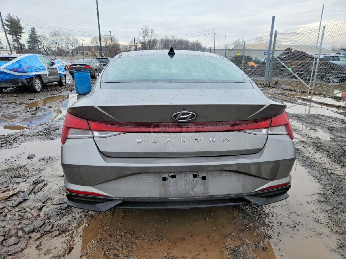 Hyundai Elantra - фото 6