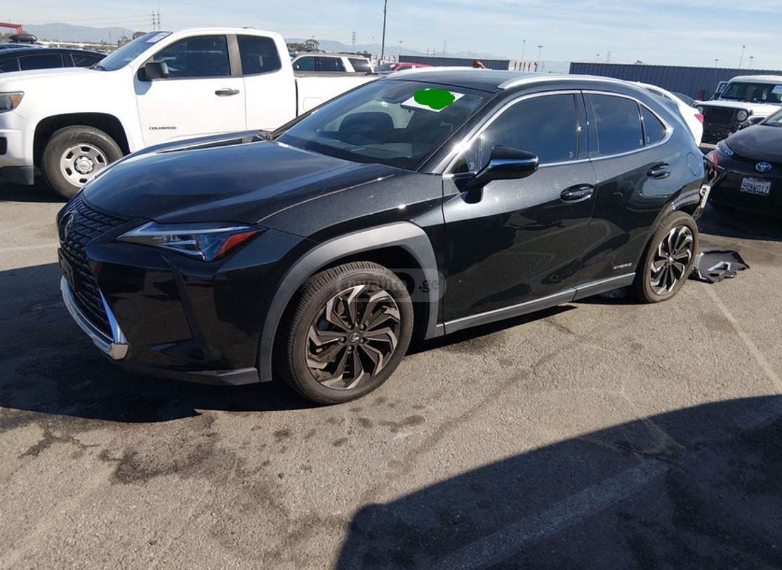 Lexus UX 250 h - фото 1