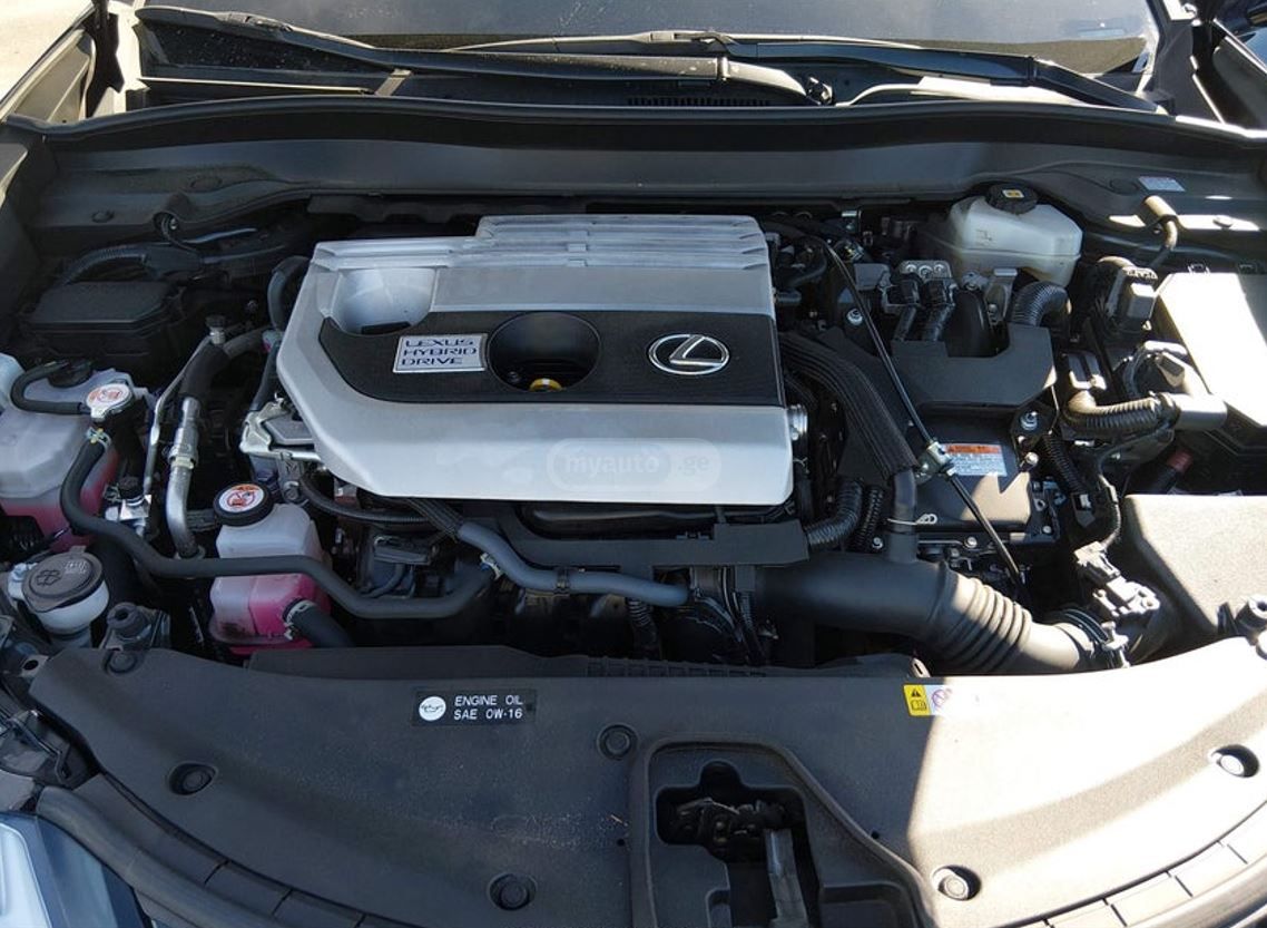 Lexus UX 250 h - фото 4