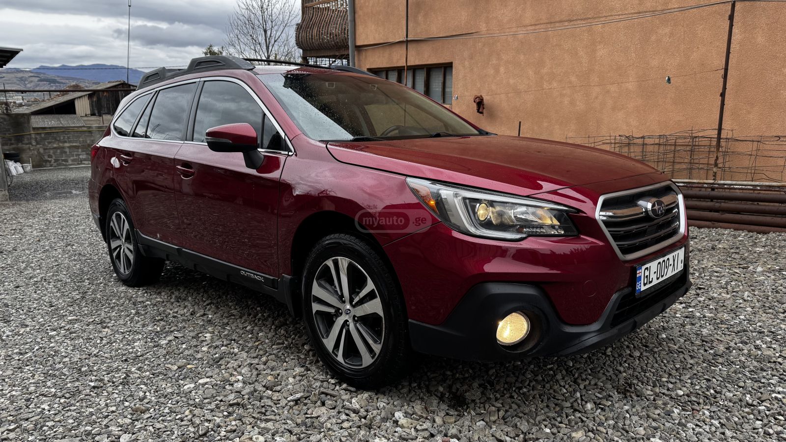 Subaru Outback - фото 2