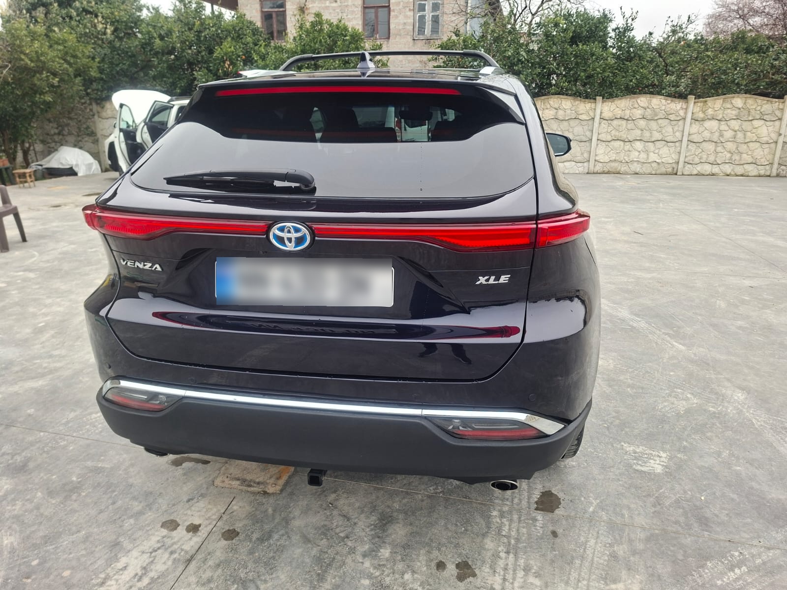 Toyota XLE 4dr All-Wheel Drive CVT — миниатюра 4